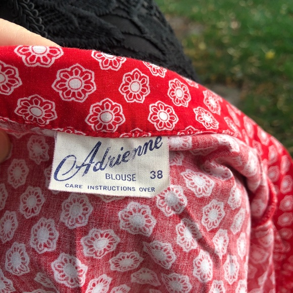 Vintage red floral blouse like Rosie the Riveter - Picture 6 of 8